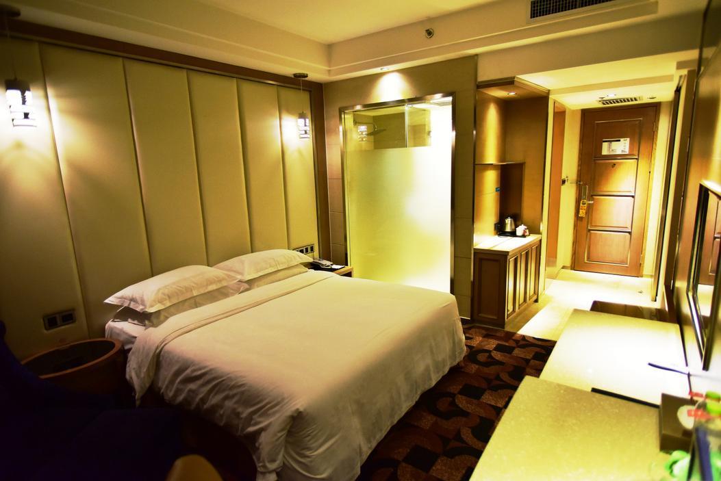 Fuke Jirui Hotel Urumczi Zewnętrze zdjęcie